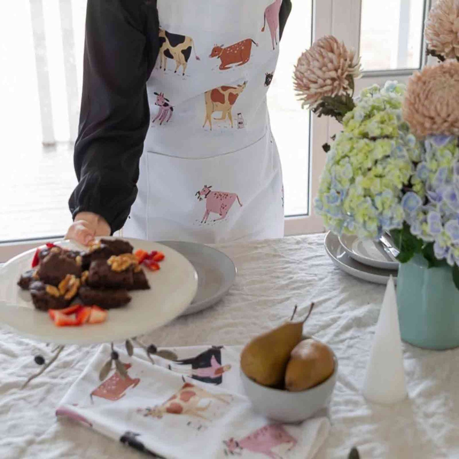 Dairy Cows Heavy Drill Apron & 100% Cotton Dairy Cows Tea Towel