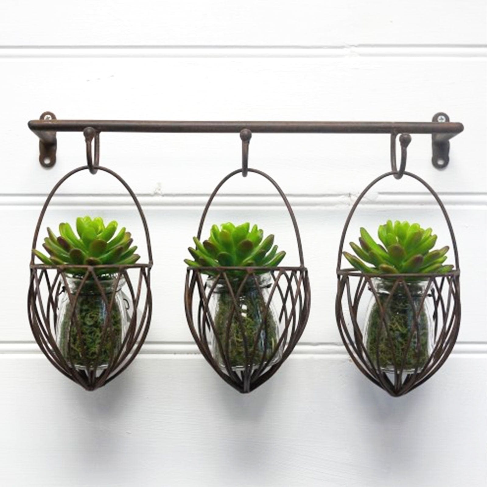 Rustic Triple Basket Wall Planter.